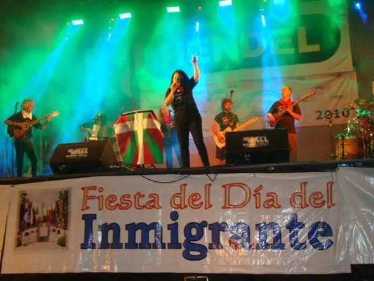 74ae0f25-3b67-4650-9f4a-dd2cb0ae1d48