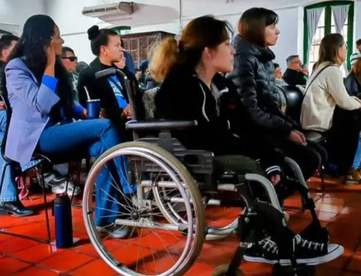 ec116651-aaf2-437a-b730-73e5d131afe3