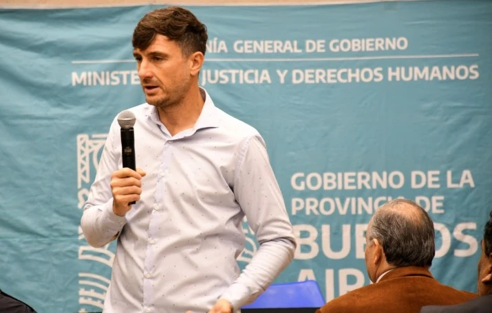 6823c19ca4c41_715_456!