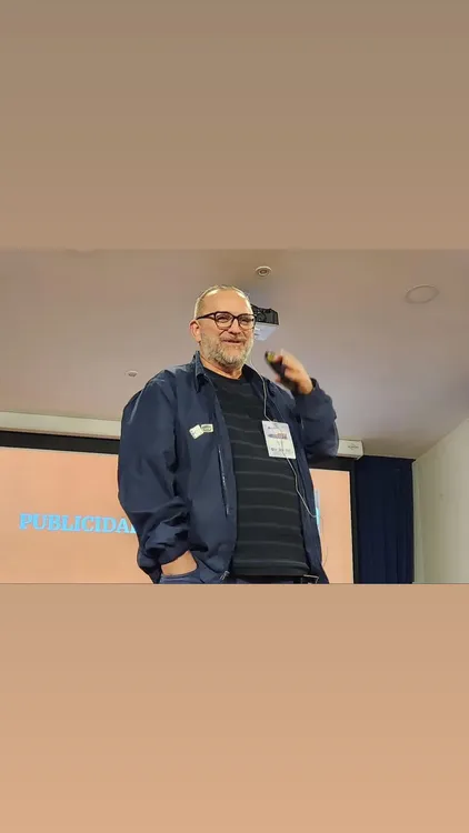 9ded7c4d-7f55-47e1-910c-82826746f6d4