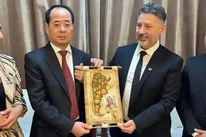 5552843d-9051-4717-9024-f60eb61194cb