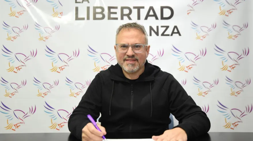 Valenzuela advierte sobre el peso de las tasas municipales en el costo del crédito