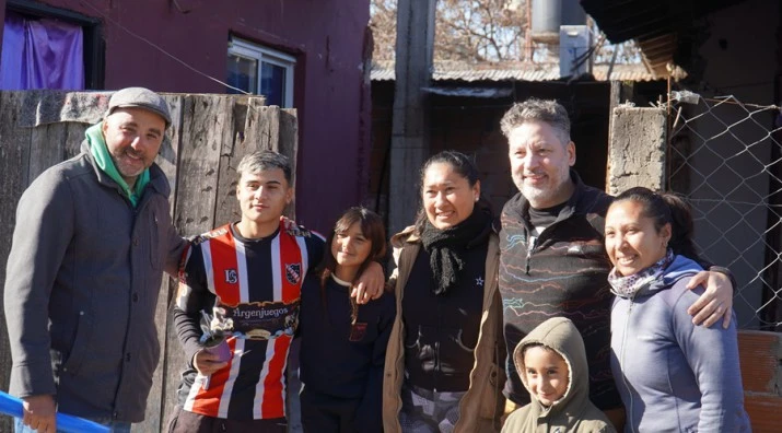 68496fde83139_715_396!