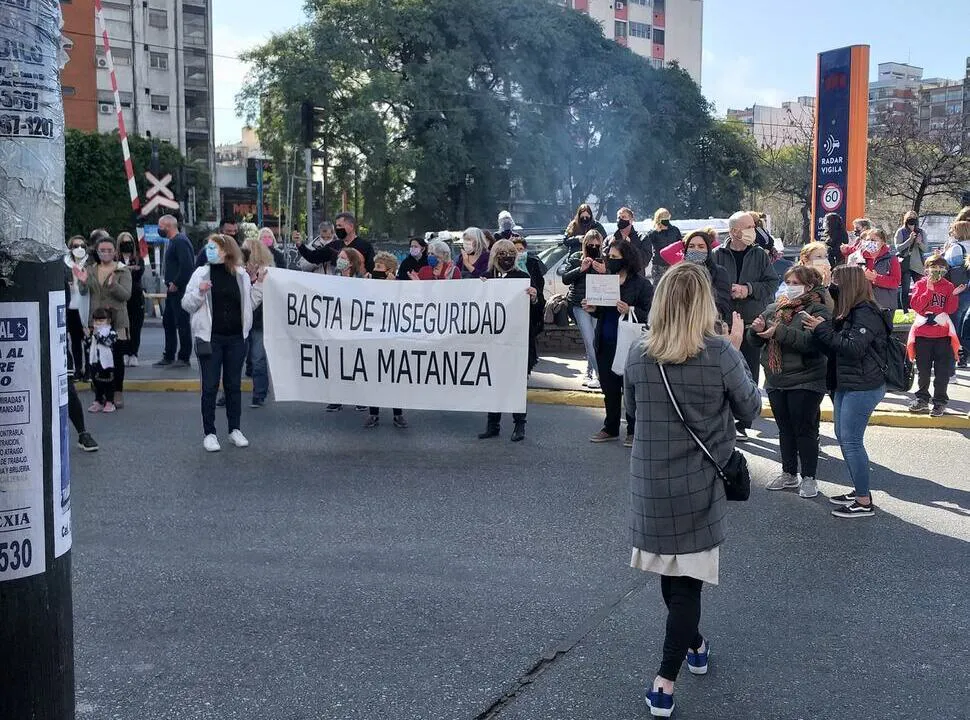 Basta-de-inseguridad-1