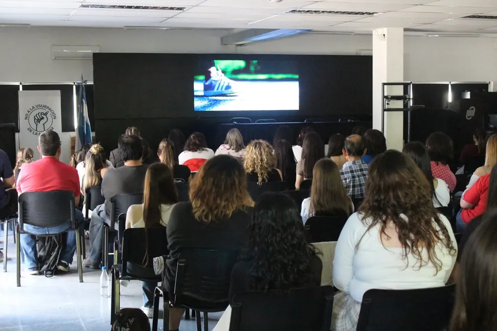 ebab6243-59a2-4720-9310-8dd17736064e