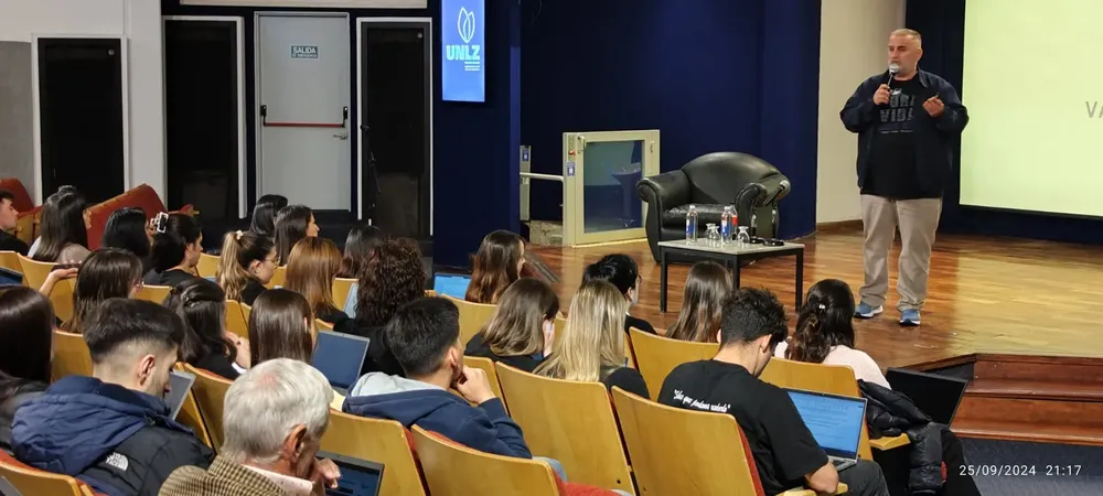 c2e97172-6acb-41ef-83a6-a3c1438d91ae