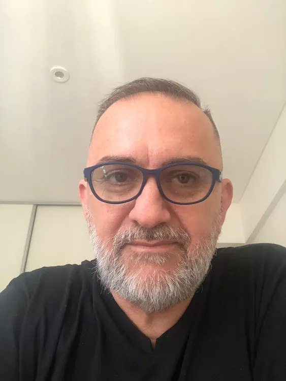 a2c05ccf-ccdd-425f-8ead-b9ccc8574860