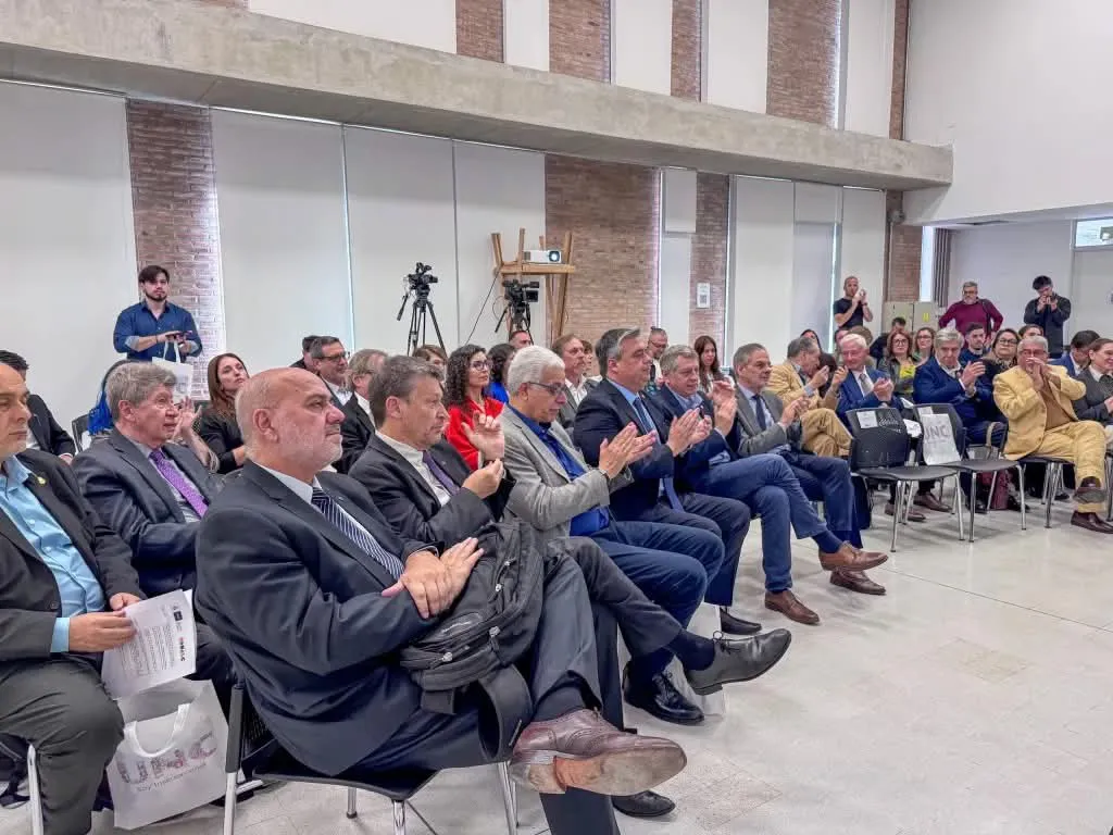 2397cecb-8e69-4db9-aa63-83f075c978ab