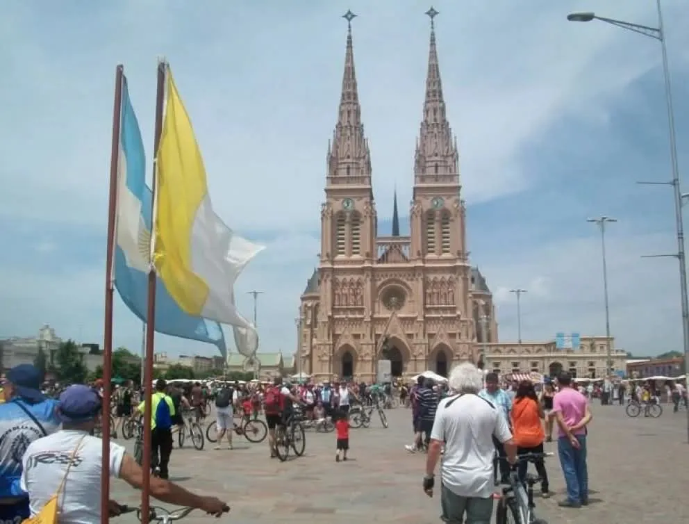 3bce53c0-23fa-48c8-94e1-eda43100f71e