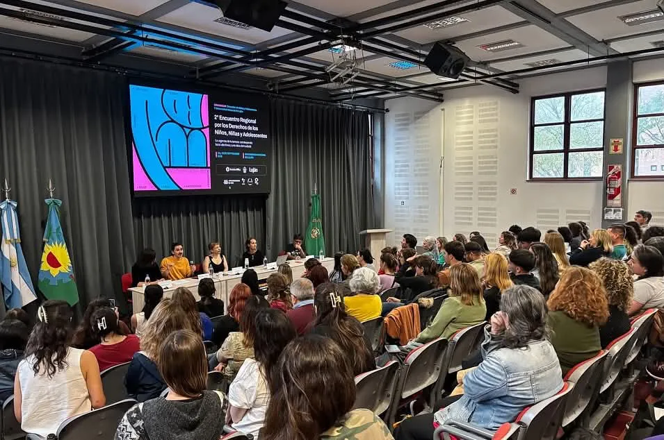 f26175fb-911f-45cc-9f01-9e45ad87bc0e