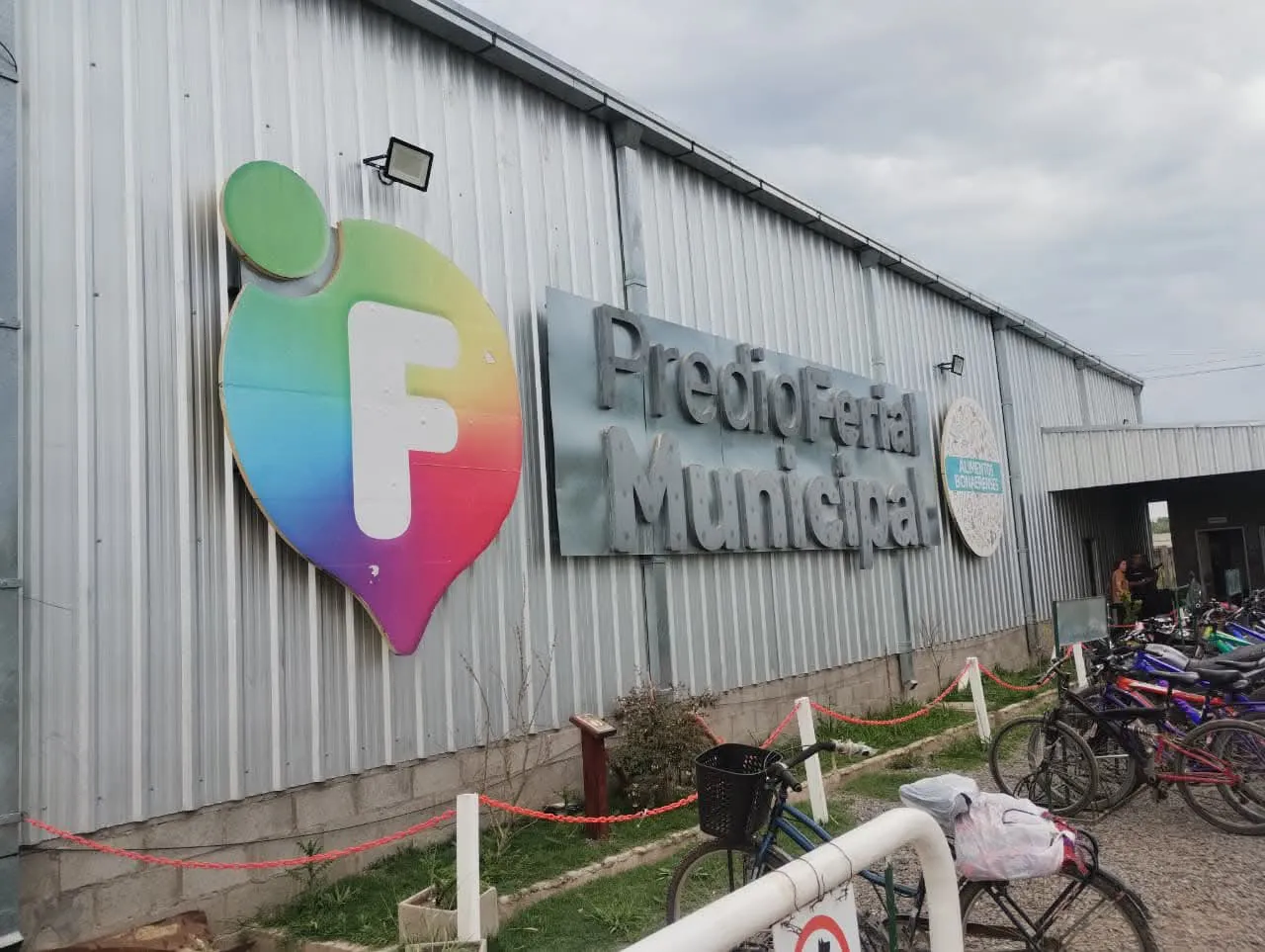 7dc06515-b02f-4cff-ba8c-88d55f97c9a1