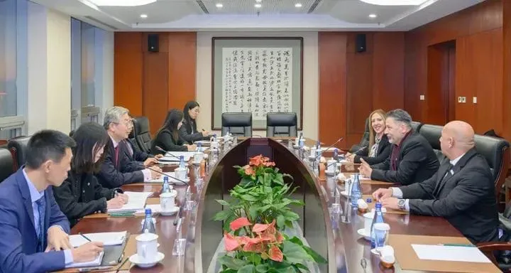 bcbf87a6-f459-45ab-9554-15639708f599