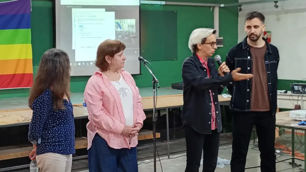 c136ed9e-82fb-4490-8fd9-2597f2ec236a